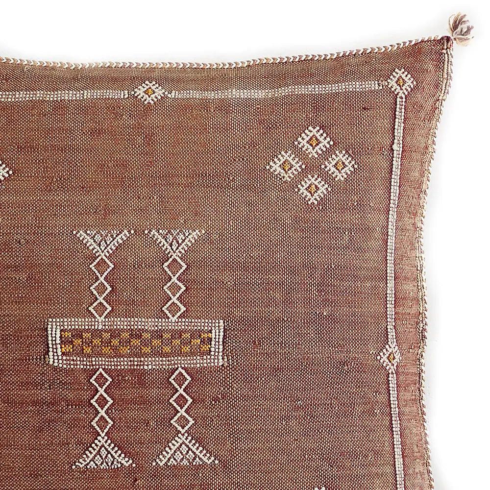 Coussin en soie de cactus "Sabra" marron clair