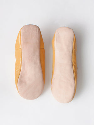 Babouches souples en cuir moutard