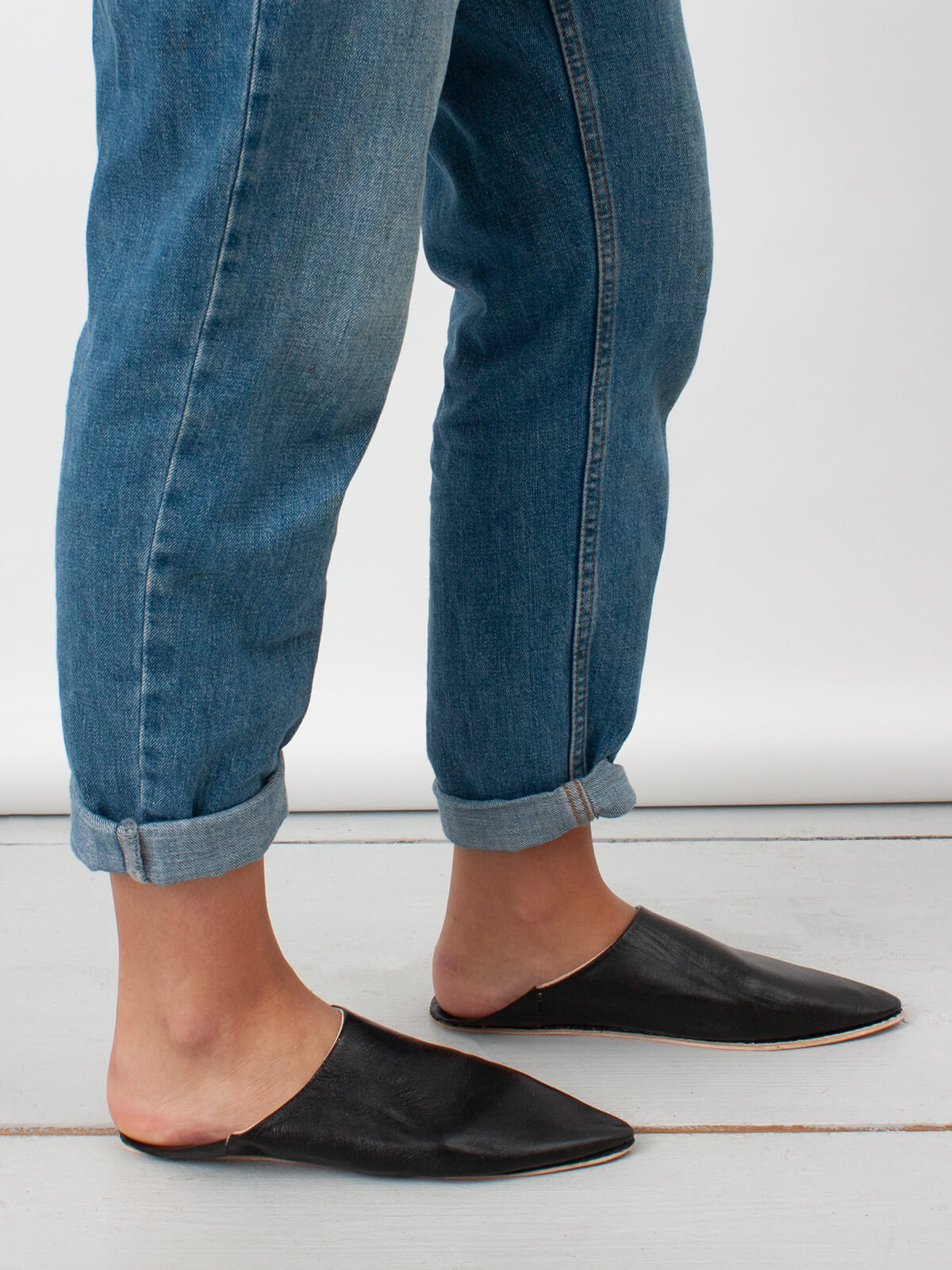 Babouches pointues en cuir noir pour hommes confortables