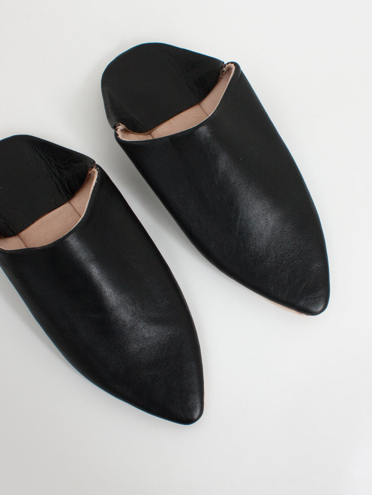Babouches pointues en cuir noir pour hommes fait main