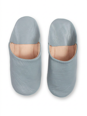 Babouches souples en cuir gris fait main