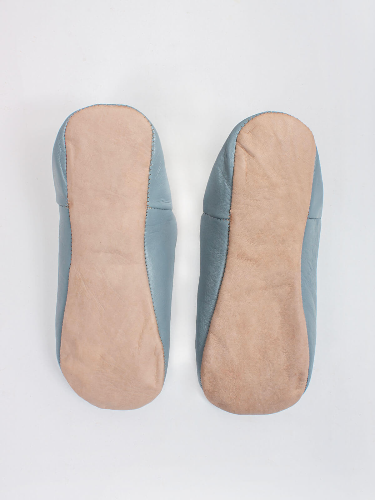 babouches marocaines souples gris semelles en cuir naturel